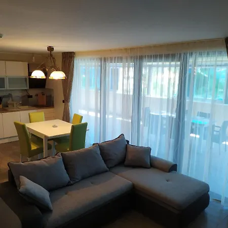 Hotel Petrcane מלון פטרצ'אנה