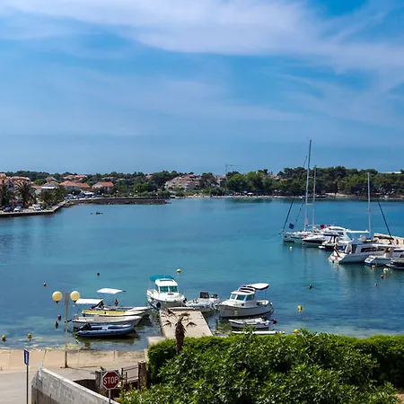 Hotel Petrcane 4* פטרצ'אנה