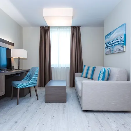 Hotel Petrcane מלון 4*