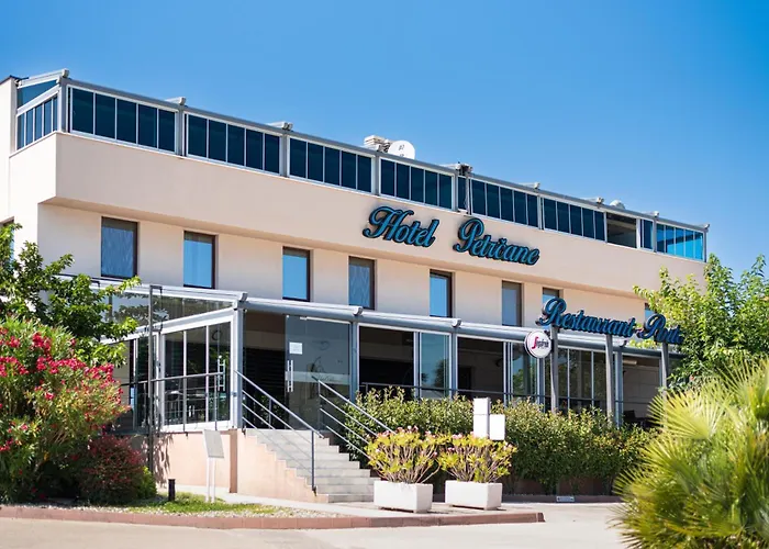 Отель Hotel Petrcane 4*