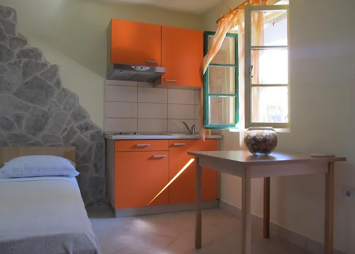 호텔 페트르차네 돈제페트레케인