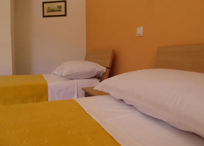 Hotel Petrcane Петрчане