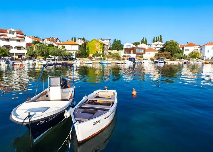 Hotel Petrcane Петрчане