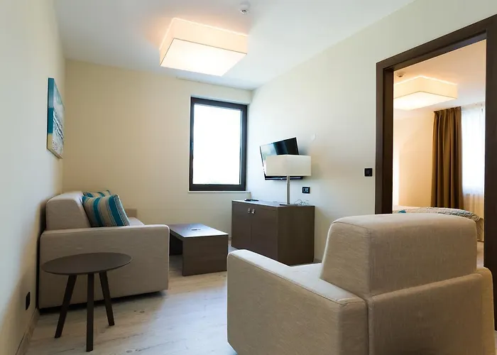 Hotel Petrcane 4* Петрчане