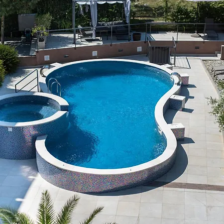 Hotel Petrčane 4*