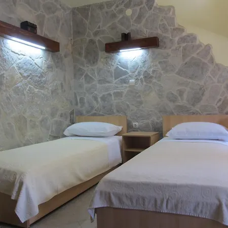 Hotel Petrcane