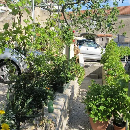 Hotel Petrcane