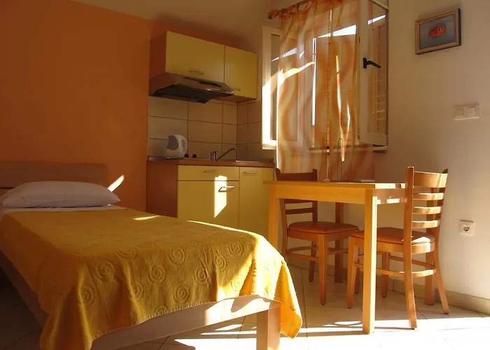 Hotel Petrcane