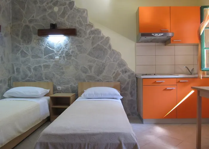 Hotell Hotel Petrcane 4*